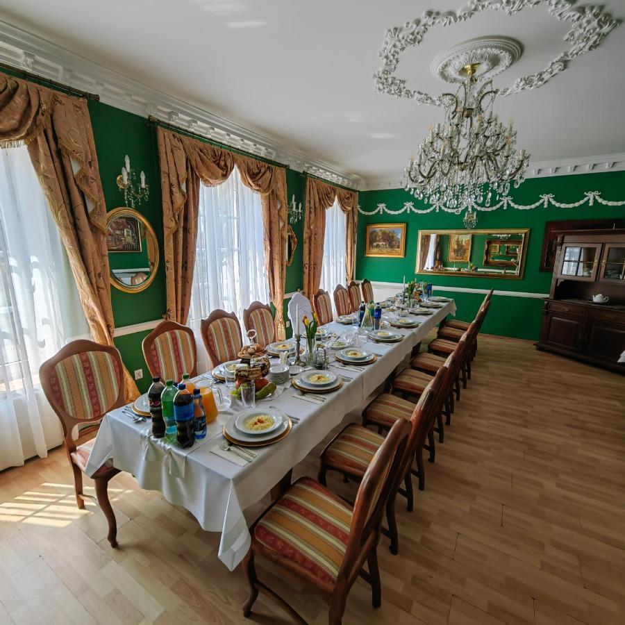 Dworek Wola Ociecka Exterior foto